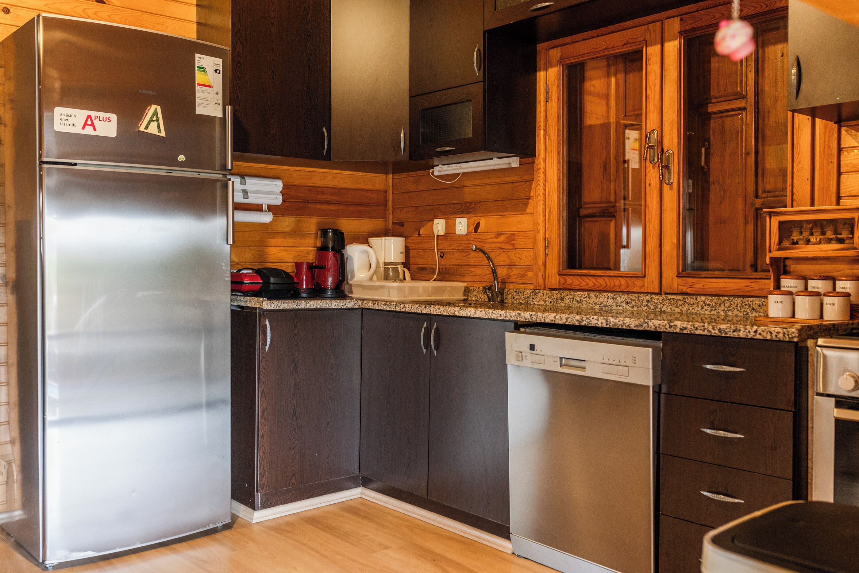 Family House, 2 Bedrooms, Partial Sea View | Private kitchen