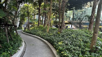 Condo, 1 Bedroom, Accessible, Balcony | Garden