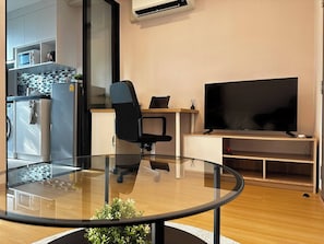 Condo, 1 Bedroom, Accessible, Balcony | Interior - BKK Oasis Stylish & Cozy Condo Near MRT 200m (Bangkok)