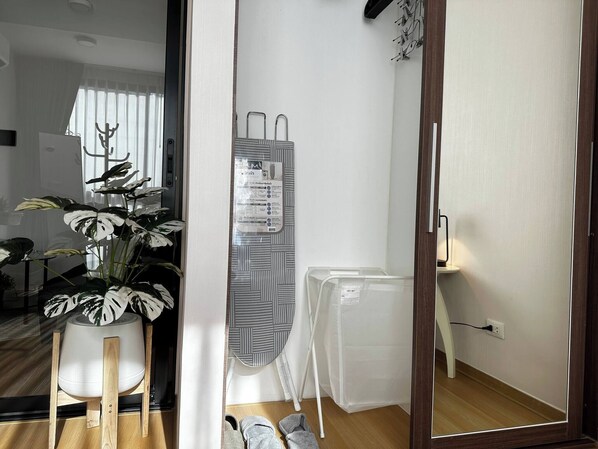 Condo, 1 Bedroom, Accessible, Balcony | Interior - BKK Oasis Stylish & Cozy Condo Near MRT 200m (Bangkok)