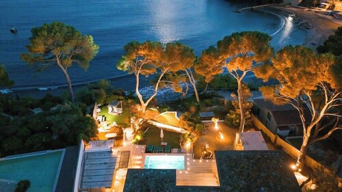 Luxueuse villa bord de mer avec piscine