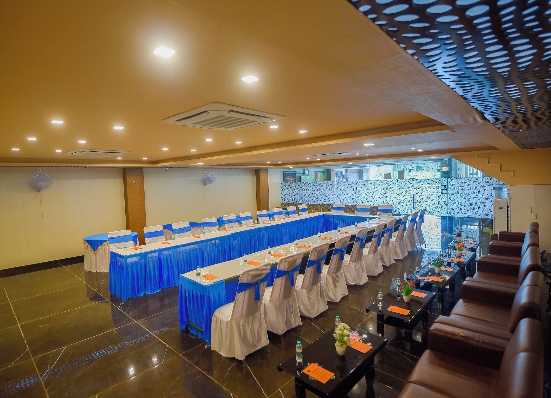 Meeting facility