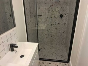 Bathroom - Maritime Place (Cape Town)