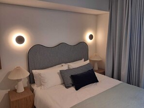 In-room safe, free WiFi - Maritime Place (Cape Town)