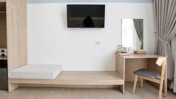 Room, 1 Bedroom, Smoking | Interior