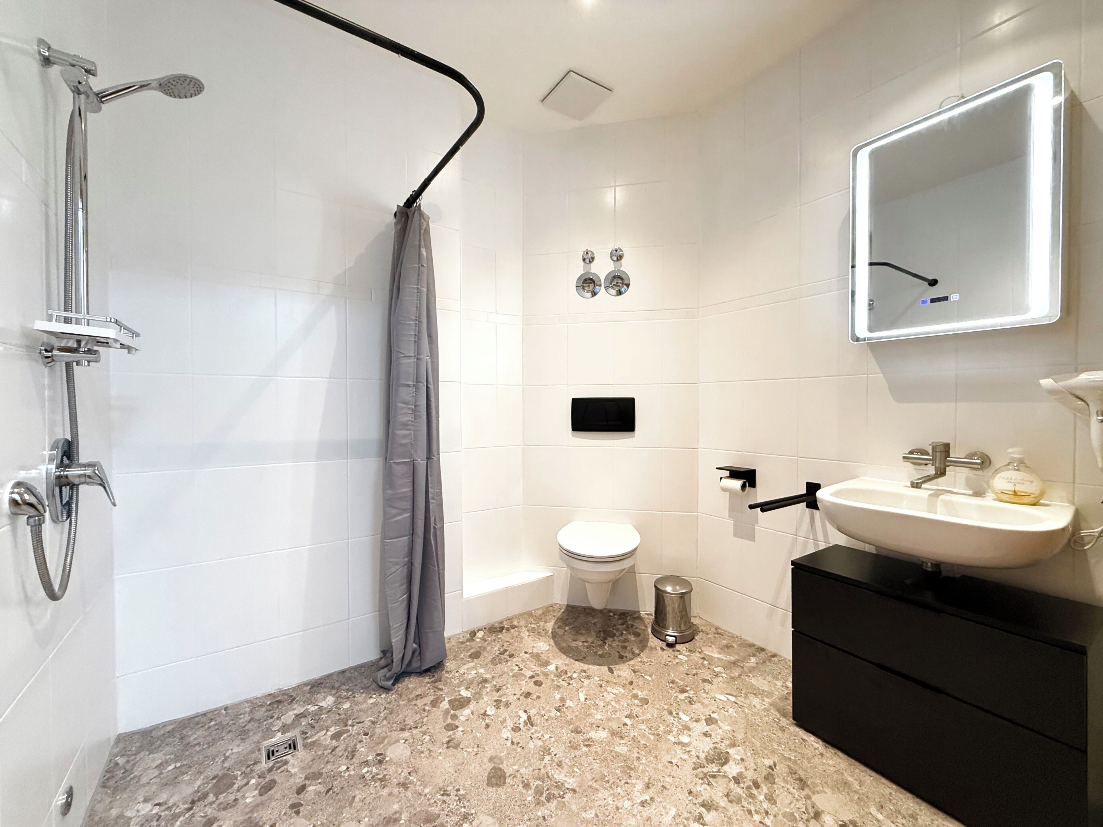 Comfort Apartment, 1 Queen Bed with Sofa bed, Non Smoking, Kitchen | Bathroom