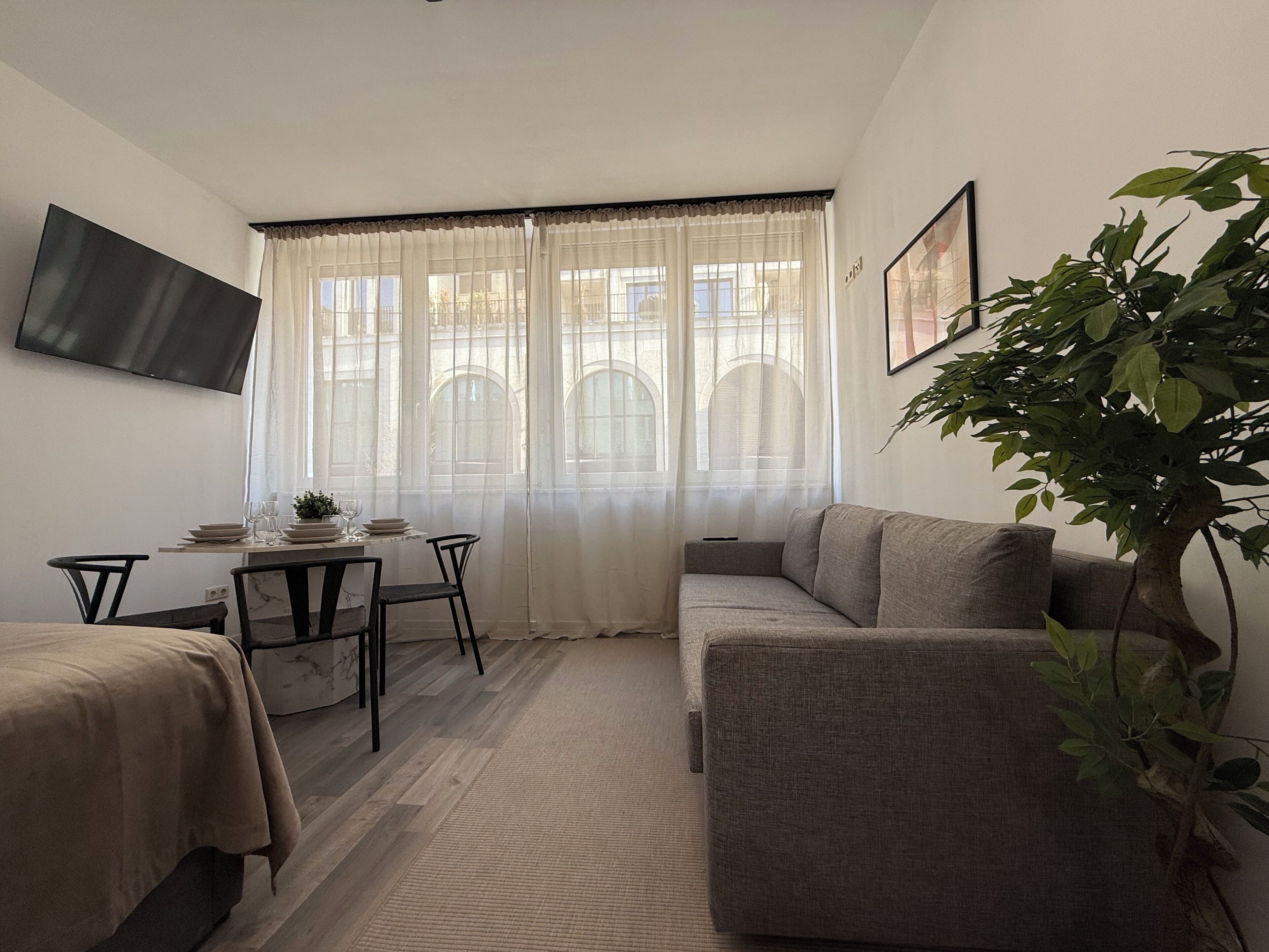 Comfort Apartment, 1 Queen Bed with Sofa bed, Non Smoking, Kitchen | Living area