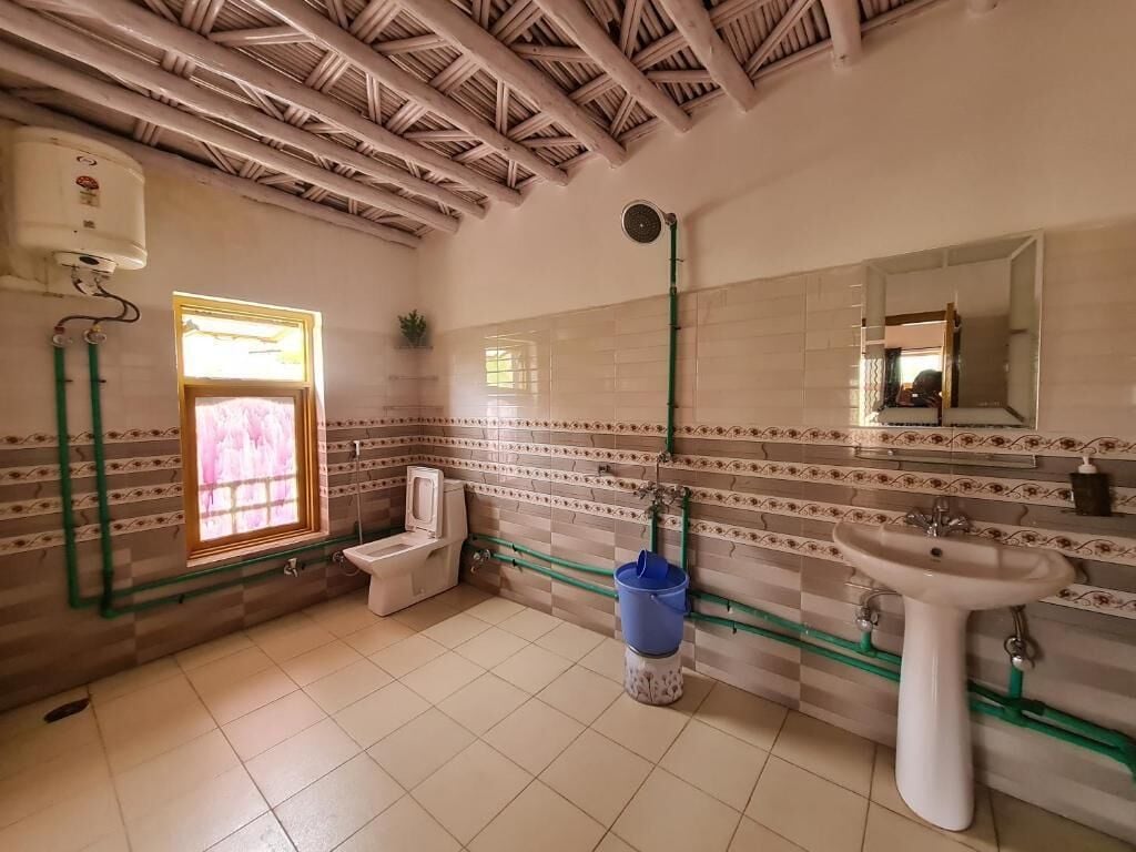 Royal Room | Bathroom