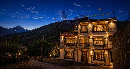 Pema's Cottage by Outback Escapes