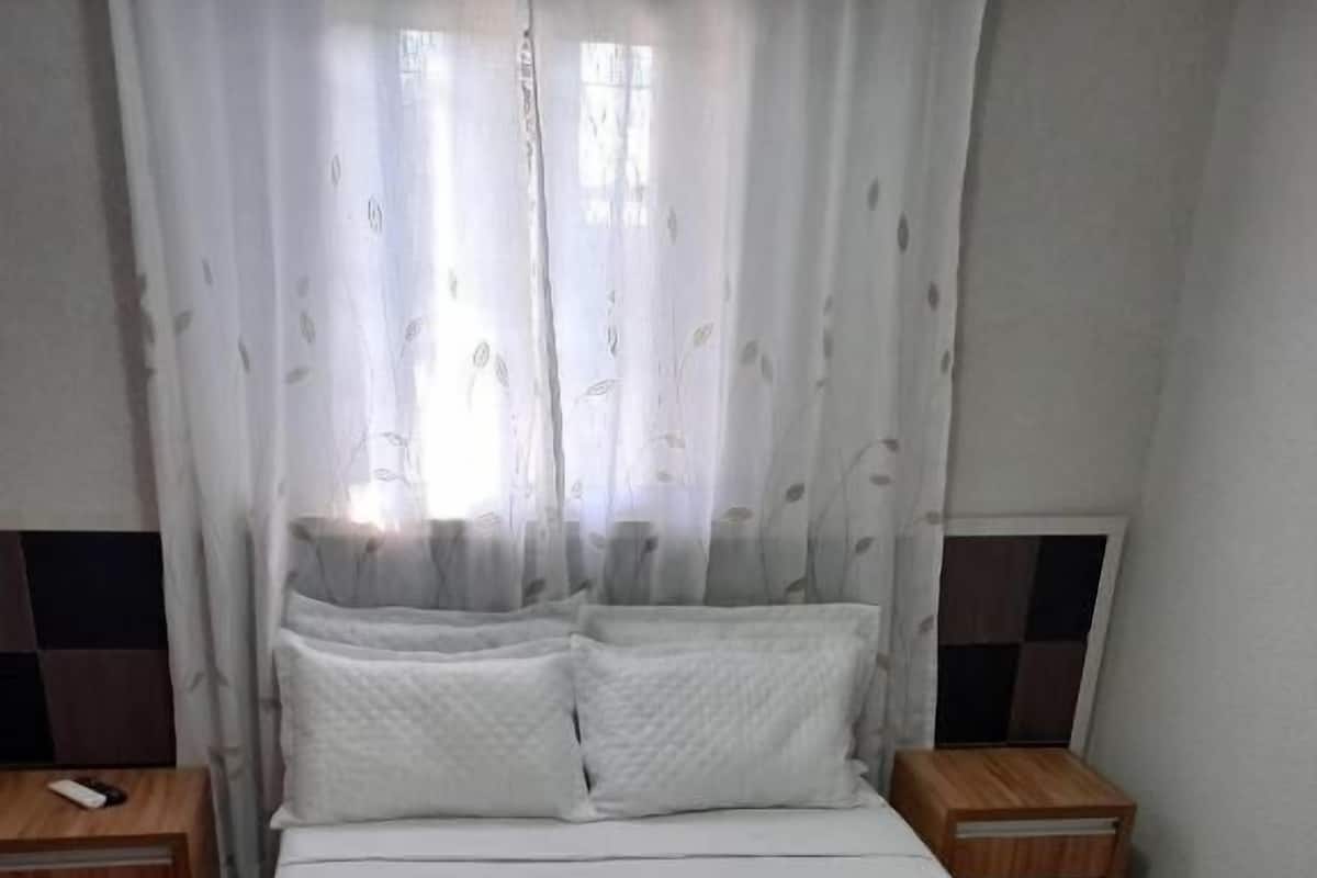 Chambre Confort double, vue sur le lac