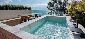 Romantic Double Room, Lake View | Deep soaking bathtub
