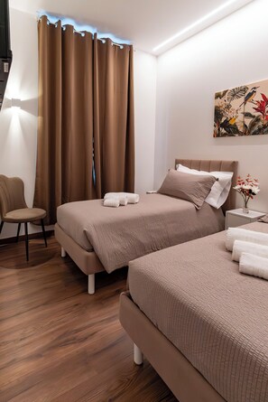 Room - Venezia Urban Rooms (Livorno)