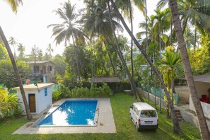 Pool - Awas Beach Stays By Glitz (Awas)