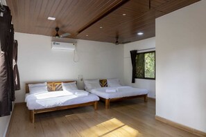 Deluxe Double Room, Balcony, Pool View - Awas Beach Stays By Glitz (Awas)