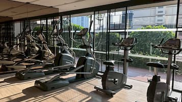Apartment, 1 Bedroom, Accessible | Fitness studio