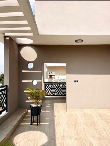 Cozy 1-bedroom apartment in serene Calavi with AC