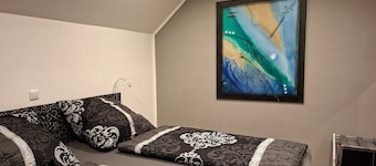 Holiday Home 'Ferienwohnung Im Grünen' with Balcony and Wi-Fi
