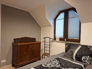 1 quarto, ferros/tábuas de passar roupa, Wi-Fi, roupa de cama