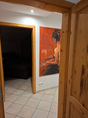 Interior - Holiday Home 'Ferienwohnung Im Grünen' with Balcony and Wi-Fi (Korschenbroich)
