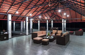 Lobby - ELIVAAS Tranquility 5BHK PetFriendly (K.M. Kolli)