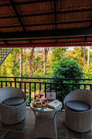 Deluxe Villa | Property grounds