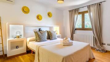 5 chambres, fer et planche Ă repasser, Wi-Fi gratuit, draps fournis