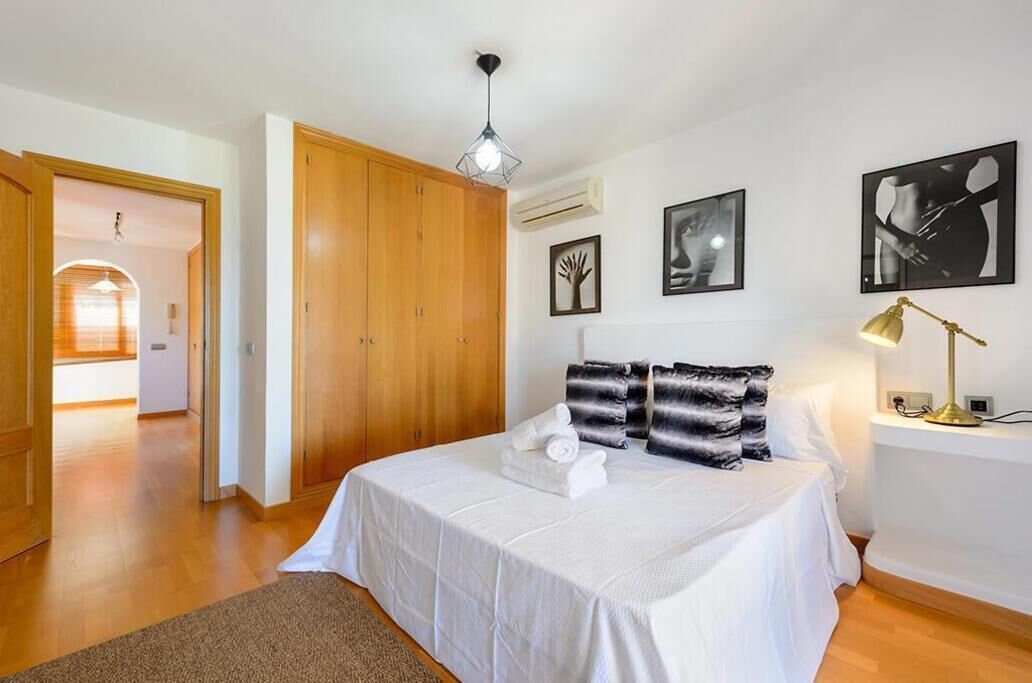 5 Schlafzimmer, Bügeleisen/Bügelbrett, kostenloses WLAN, Bettwäsche