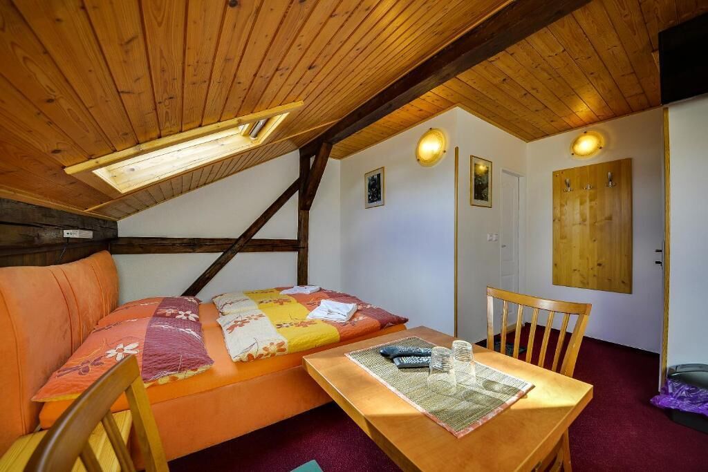 Standard-Dreibettzimmer, Bergblick | Innenbereich