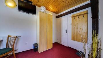 Standard Double Room, Garden View | Bahagian dalam