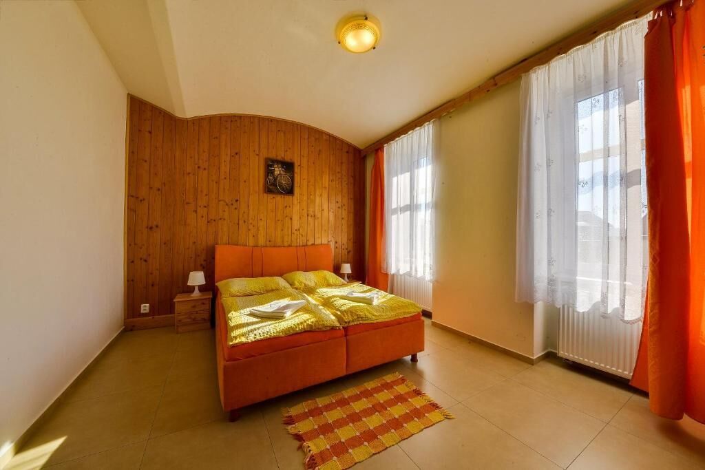 Standard-Doppelzimmer, Stadtblick | Kostenloses WLAN, Rollstuhlgeeignet