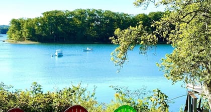 Coastal Maine Escape in Castine – Kayaks, Sunsets & Classic Family Fun