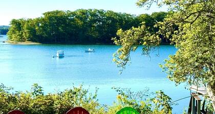 Castine Coastal Escape – Paddle, Play & Unwind