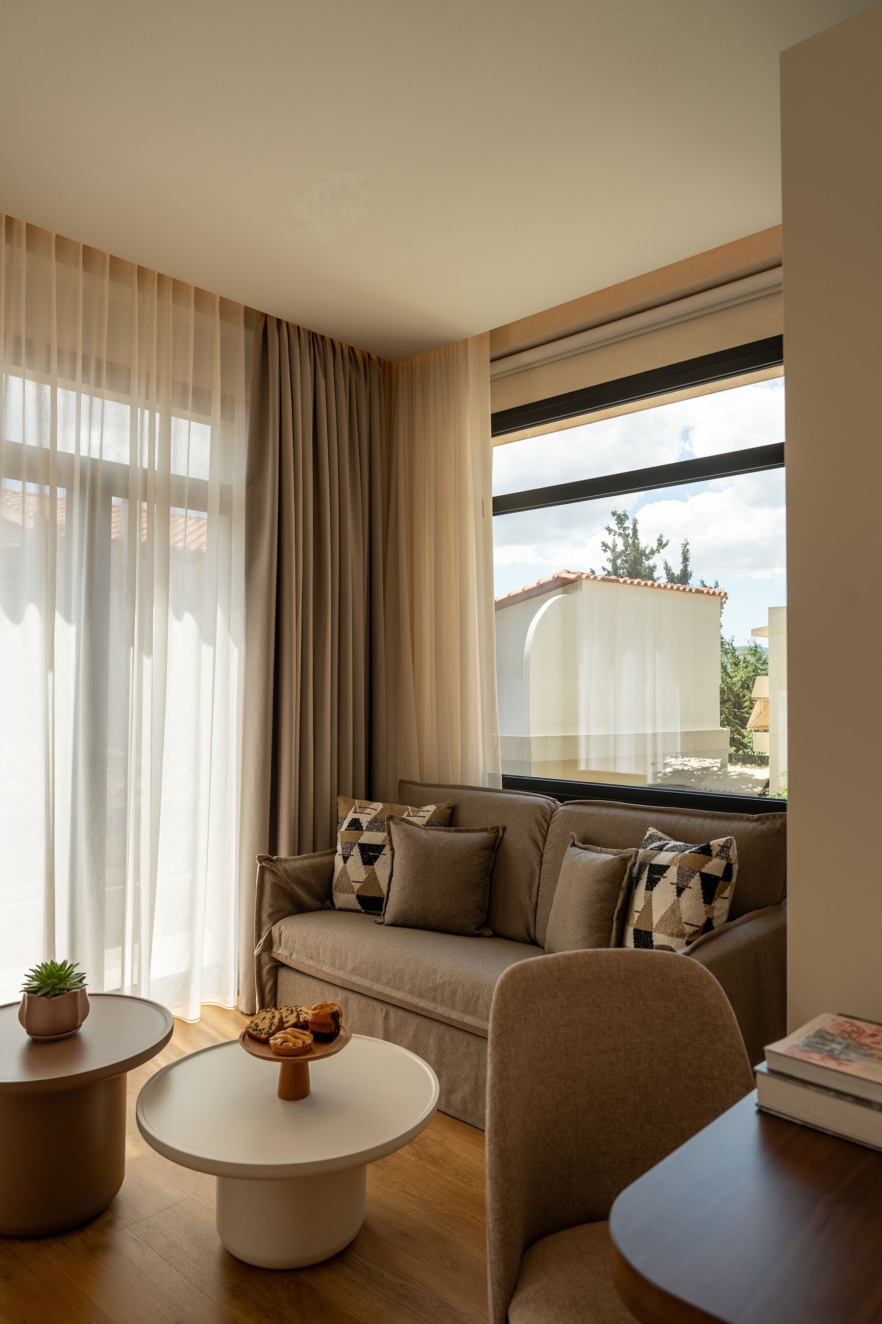 Junior Suite, Balcony | Hypo-allergenic bedding, minibar, in-room safe, desk