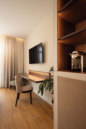 Classic Double or Twin Room, Balcony | Interior - Aetheria Boutique Hotel & Spa (Markopoulo Mesogeas)