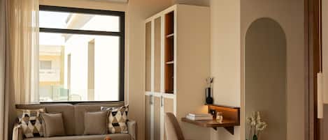 Junior Suite, Balcony | Hypo-allergenic bedding, minibar, in-room safe, desk