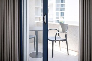 Habitación triple, balcón | Wifi gratis