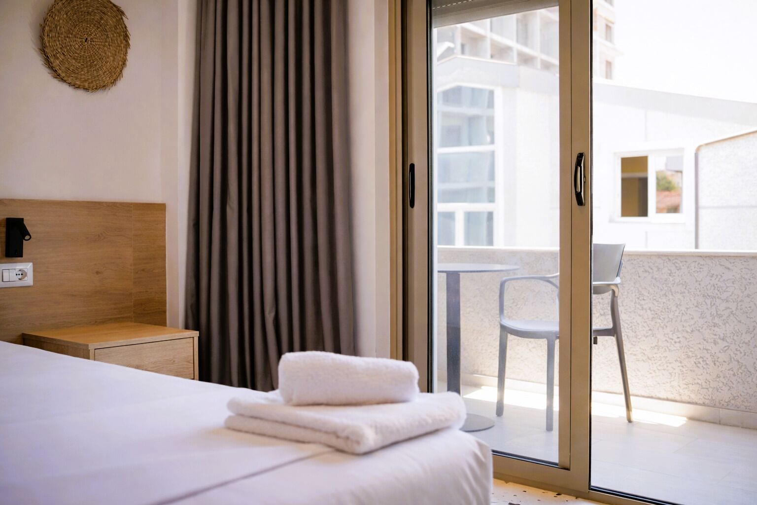 Wifi gratis y ropa de cama 