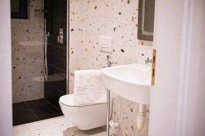 Bathroom - Dolanit Hotel Village (Golem)