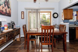 Dining - Family Cottage Near Cedar Point and Sports Center! (Huron)