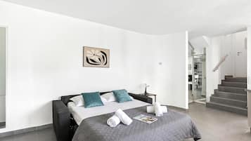 Standard Apartment, 3 Bedrooms, 2 Bathrooms (Charm Apartments Lake View in) | 2 bedrooms
