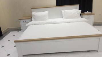 Free WiFi, bed sheets