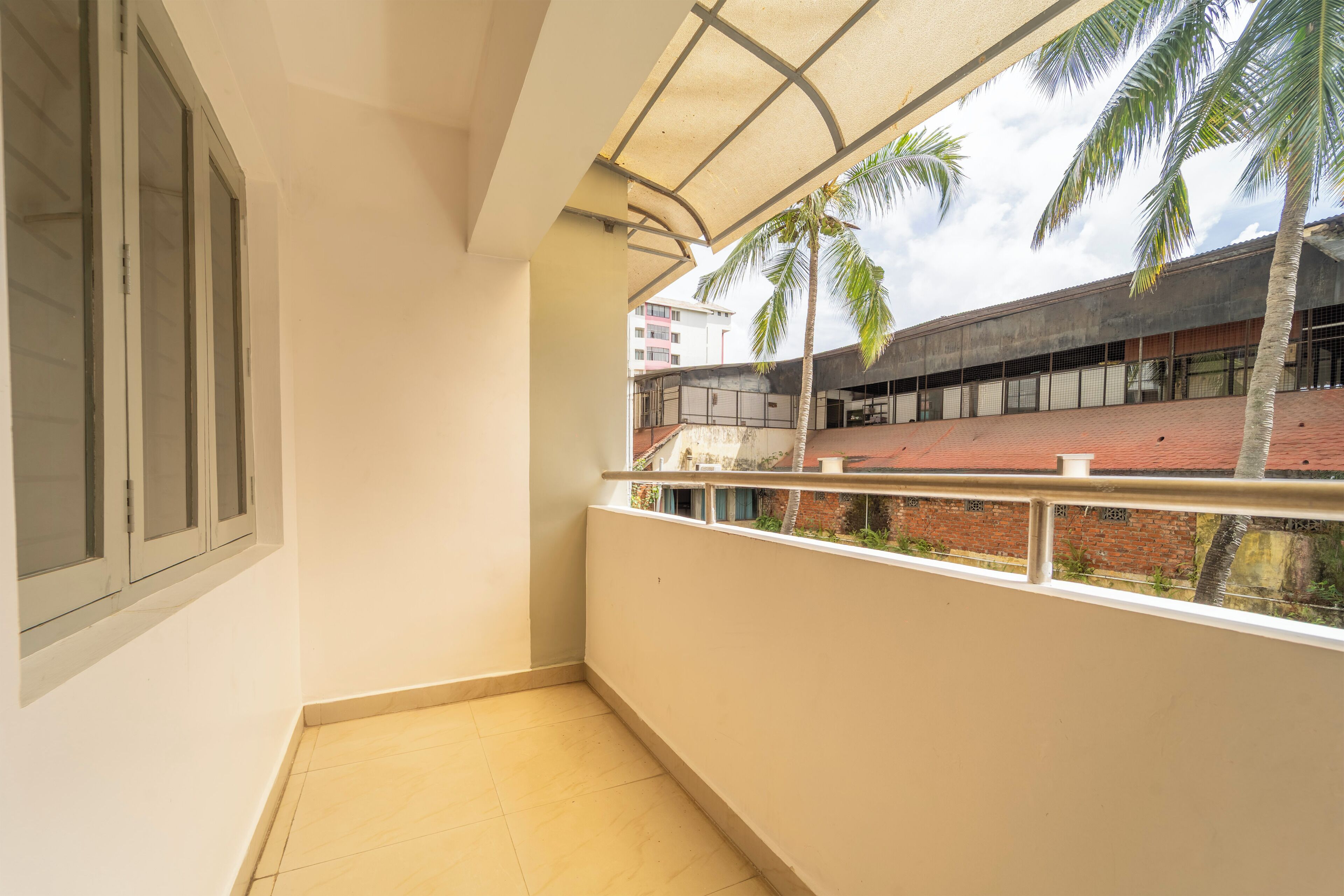 Standard Double Room | Balcony