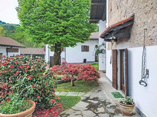 Wonderful  villa for 5 guests with WIFI, TV and patio