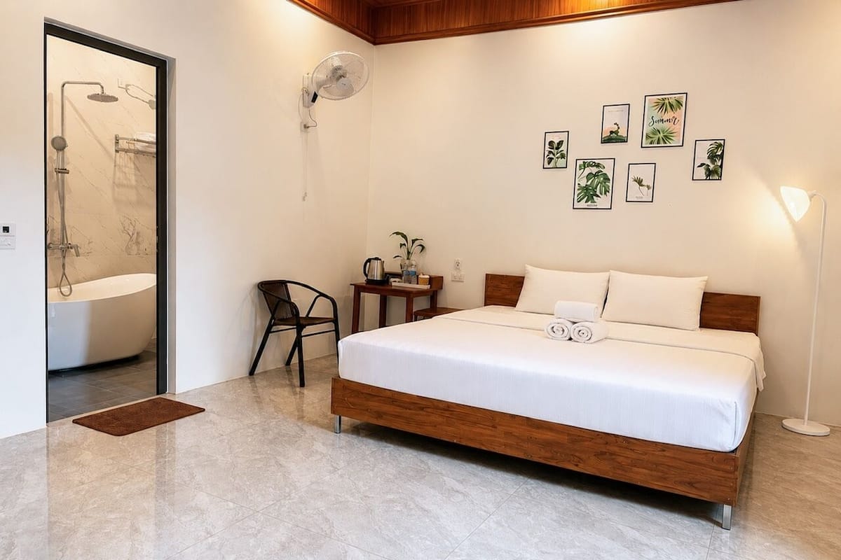 Deluxe Double Room, Garden View