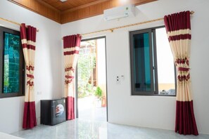 Superior-Doppelzimmer, Balkon, Stadtblick | Innenbereich