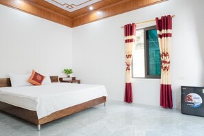 Deluxe Double Room, Garden View | Desk, soundproofing, free WiFi, bed sheets
