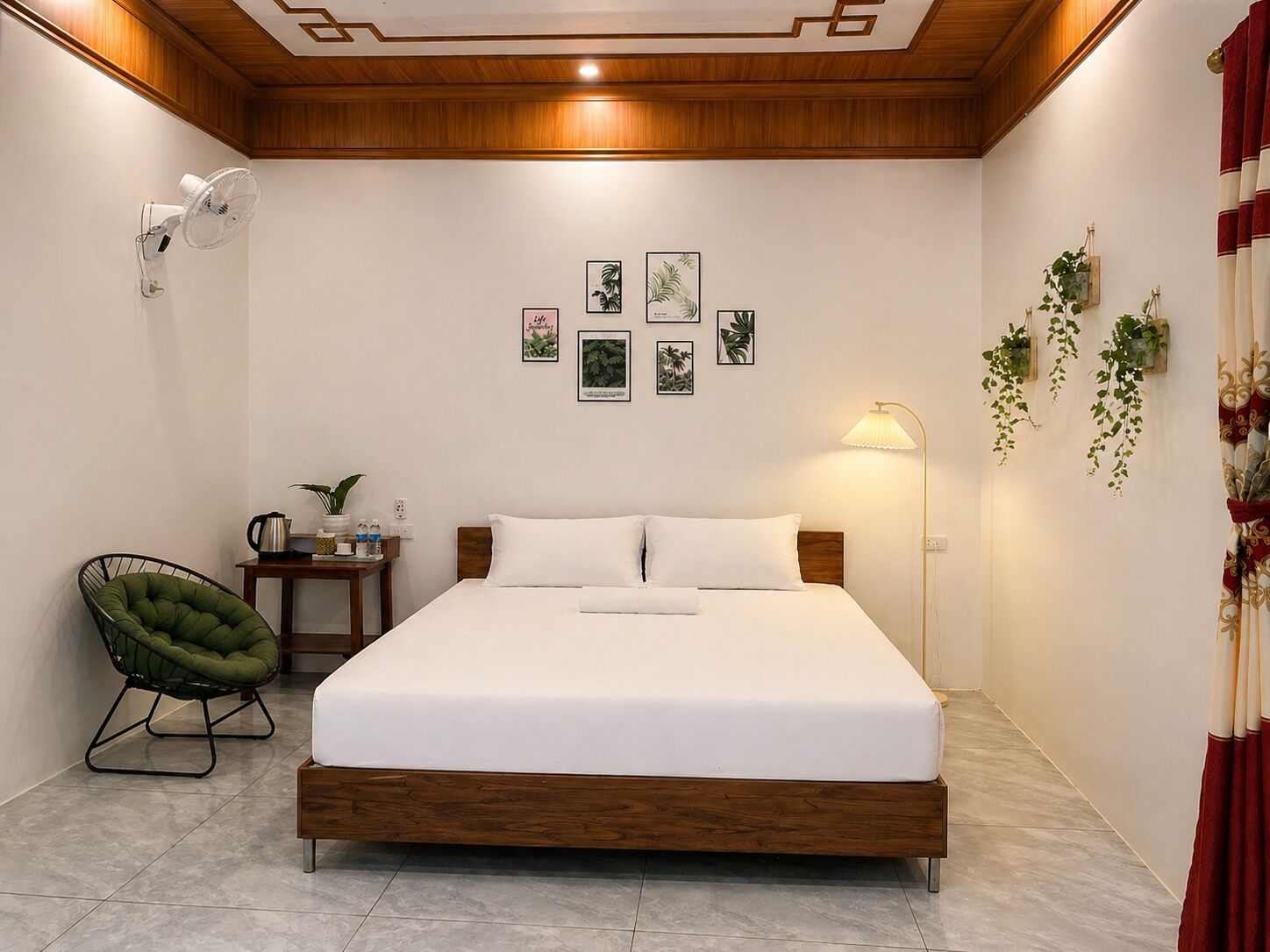 Habitación superior | Escritorio, sistema de insonorización, wifi gratis y ropa de cama