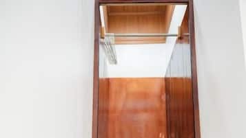 Superior Double Room, Balcony, City View | Interior