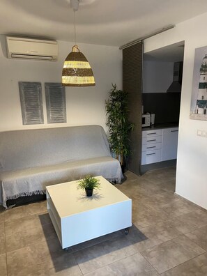 Living area - Seaside cove   ground floor apartment with terrace, pool, and paddle tennis court (Ciutadella de Menorca)