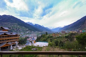 Premium Room, Balcony, Mountain View | Property grounds - The Radiant Resort Manali (Manali)